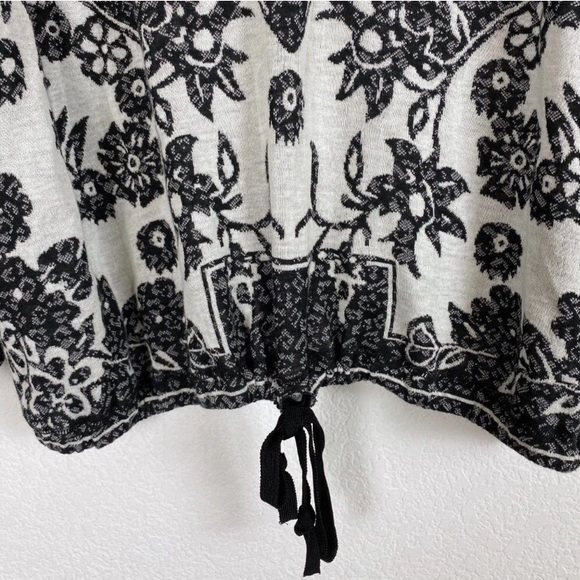 Free People hoodie, pullover, sweater - Picture 4 of 6